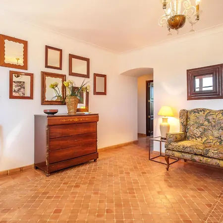 El Paraiso Des Llombards By Interhome
