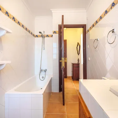 El Paraiso Des Llombards By Interhome Nyaraló *