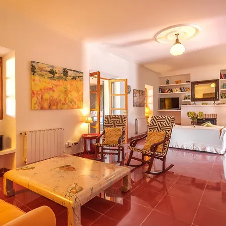 El Paraiso Des Llombards By Interhome